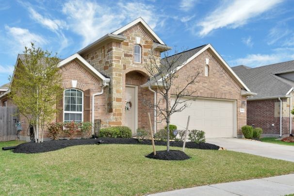 https://LauraTarsa.NewConstructionHomesForYou.com